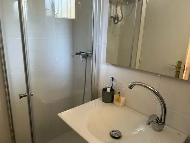 Baño de Apartamento de alquiler en Castell d'Aro, Platja d'Aro i s'Agaró con Terraza, Amueblado y Lavadora
