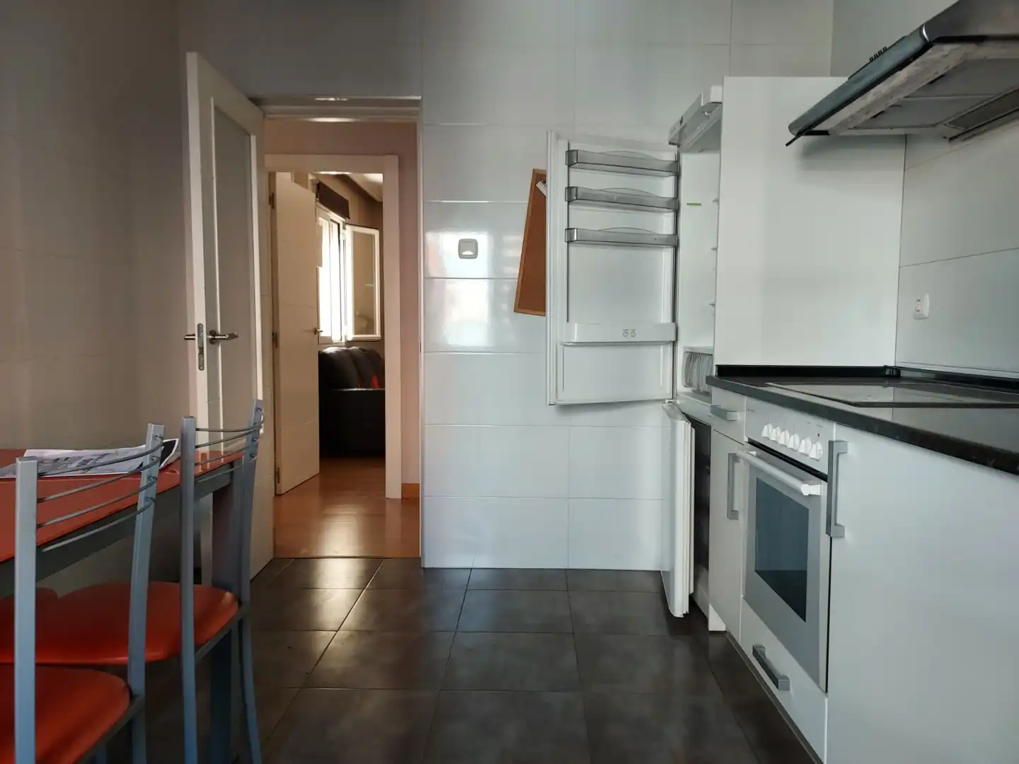 Cuina de Pis de lloguer en  Pamplona / Iruña amb Calefacció, Parquet i Moblat