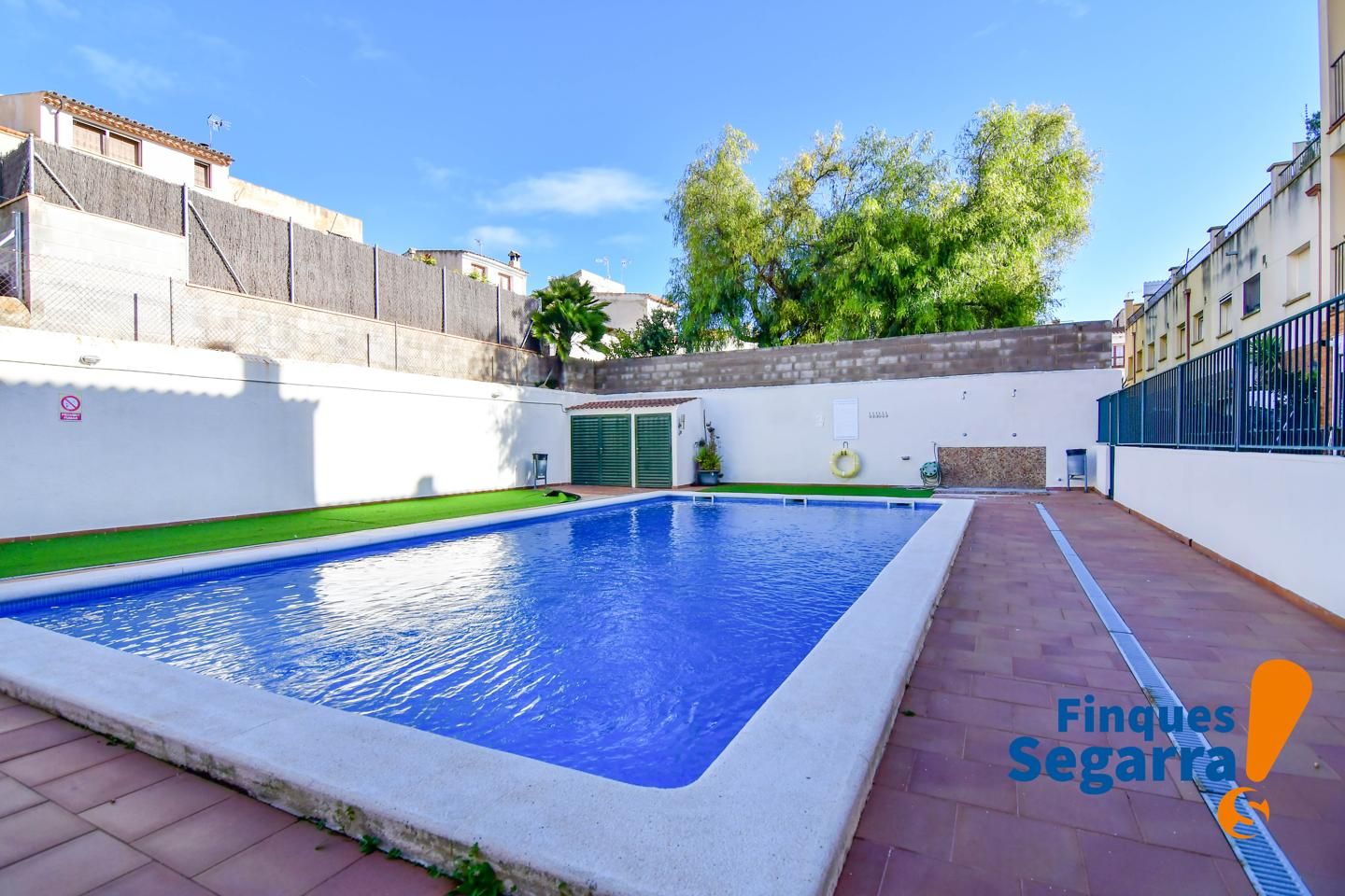 Swimming pool of Flat for sale in Bonastre  with Heating, Balcony and Community pool