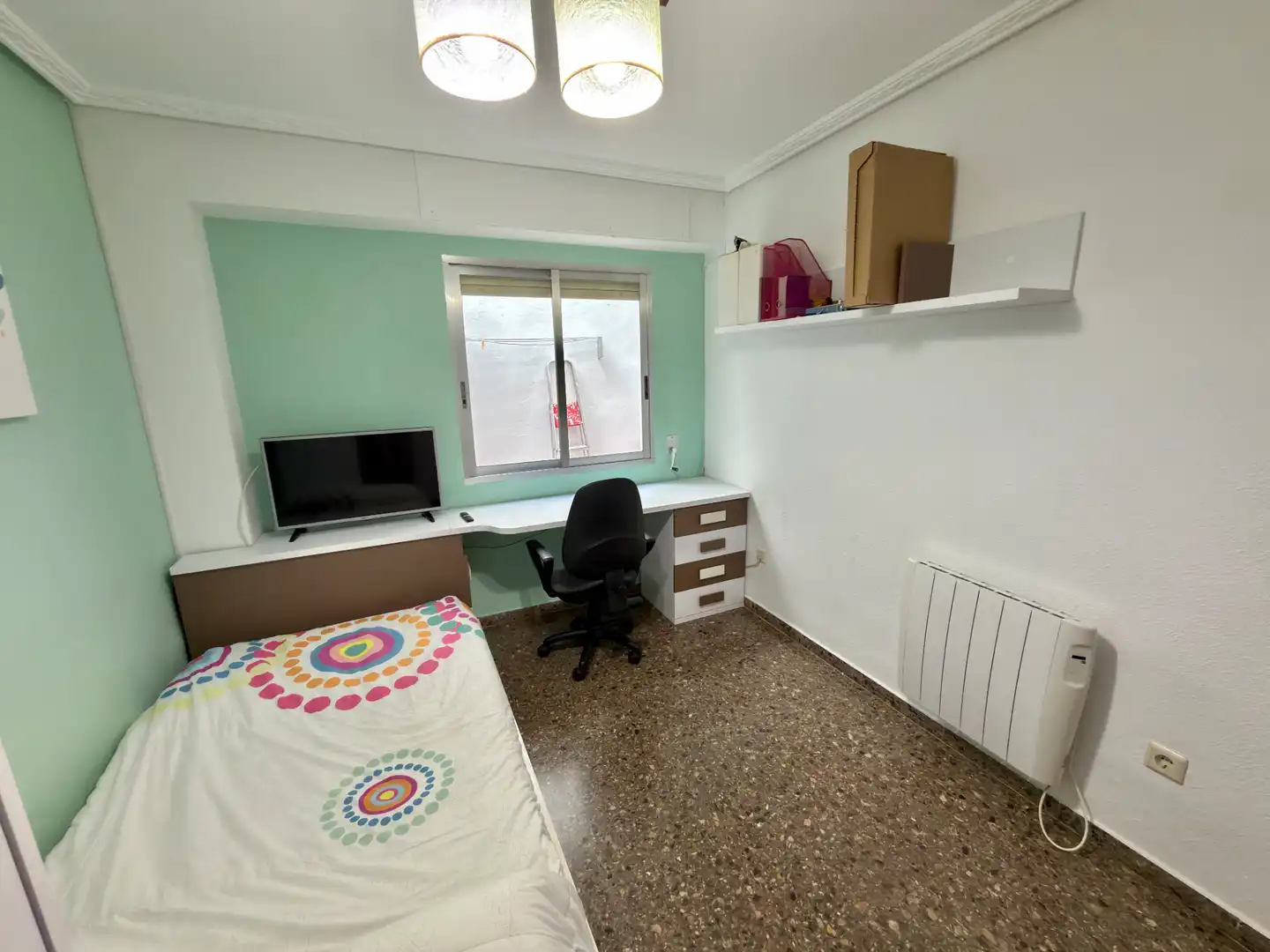 Habitación de Piso de alquiler en Xirivella con Aire acondicionado, Calefacción y Terraza