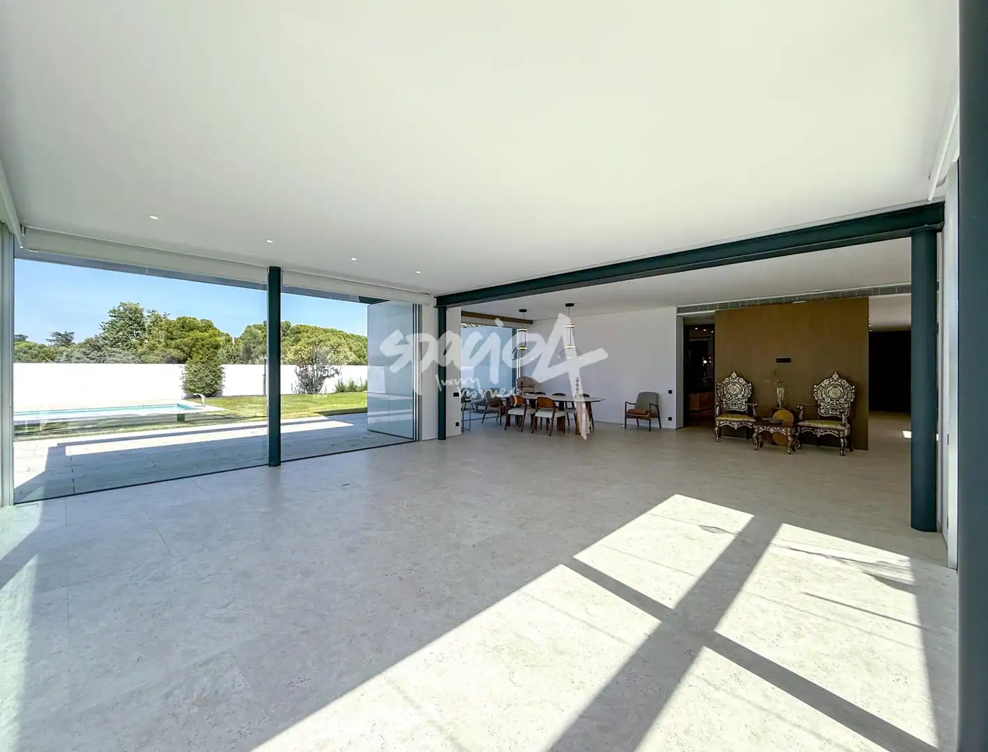 Sala de estar de Casa o chalet en venta en Pozuelo de Alarcón con Aire acondicionado, Calefacción y Jardín privado