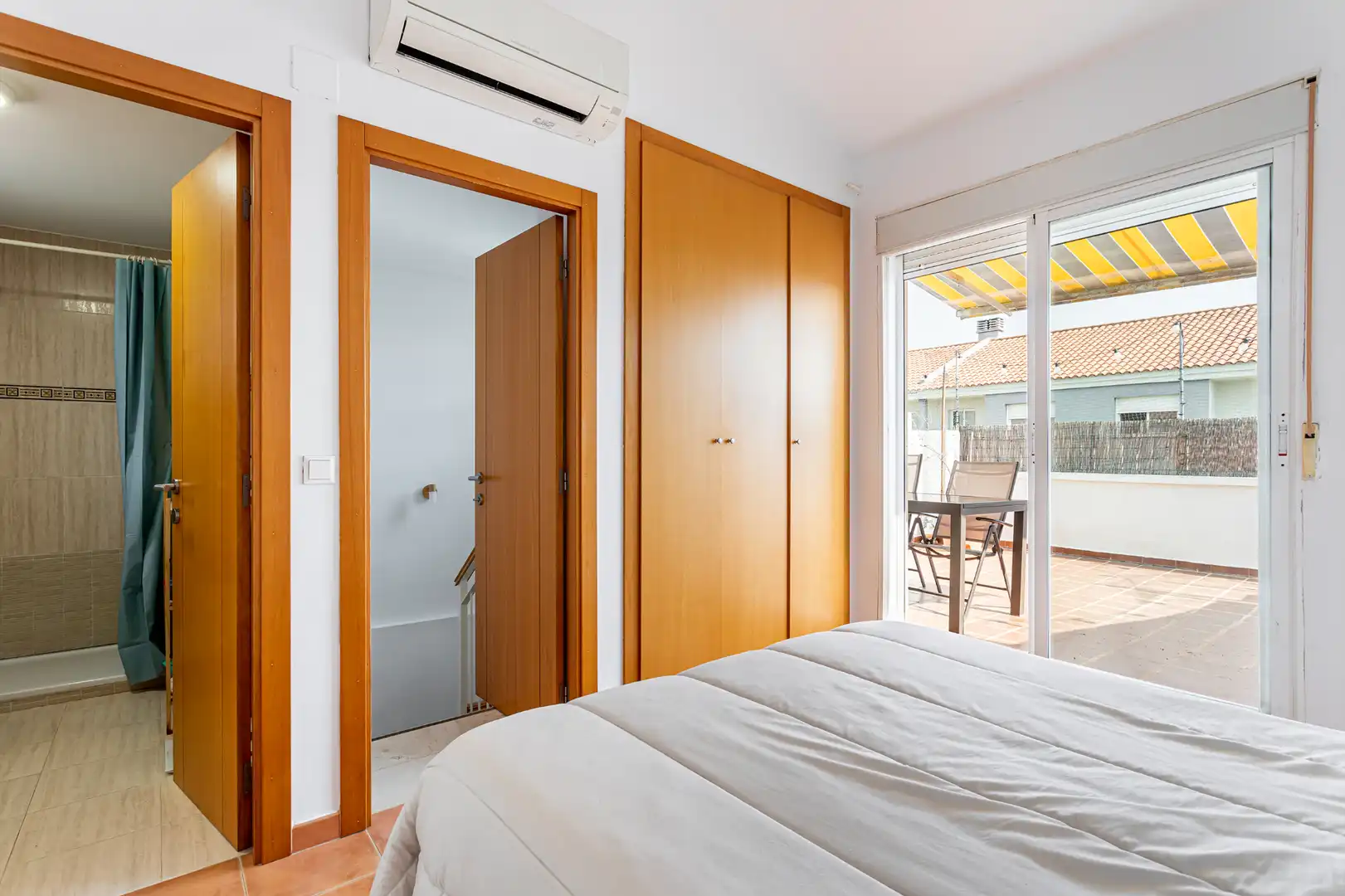 Adosado con terraza en venta en Carrer Albéniz, imagen 3