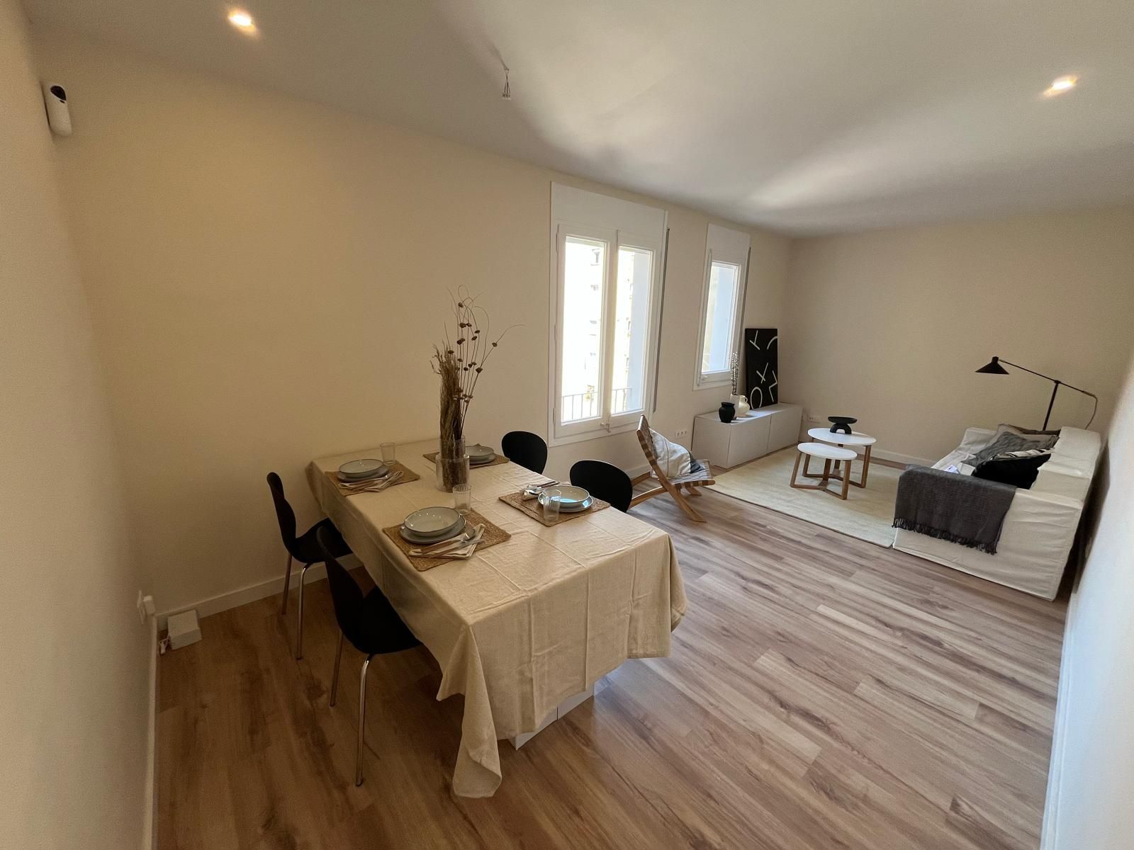 Comedor de Piso en venta en  Barcelona Capital con Aire acondicionado, Calefacción y Trastero