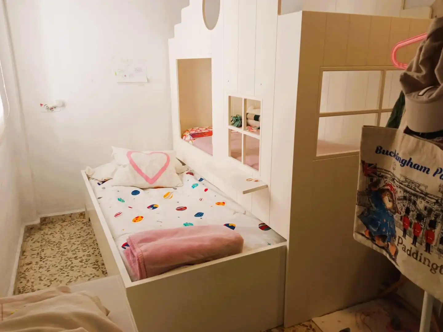 Dormitori de Casa o xalet en venda en Málaga amb Jardí privat, Terrassa i Traster