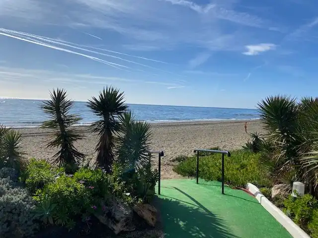Jardín de Casa adosada de alquiler en Estepona con Aire acondicionado, Calefacción y Terraza