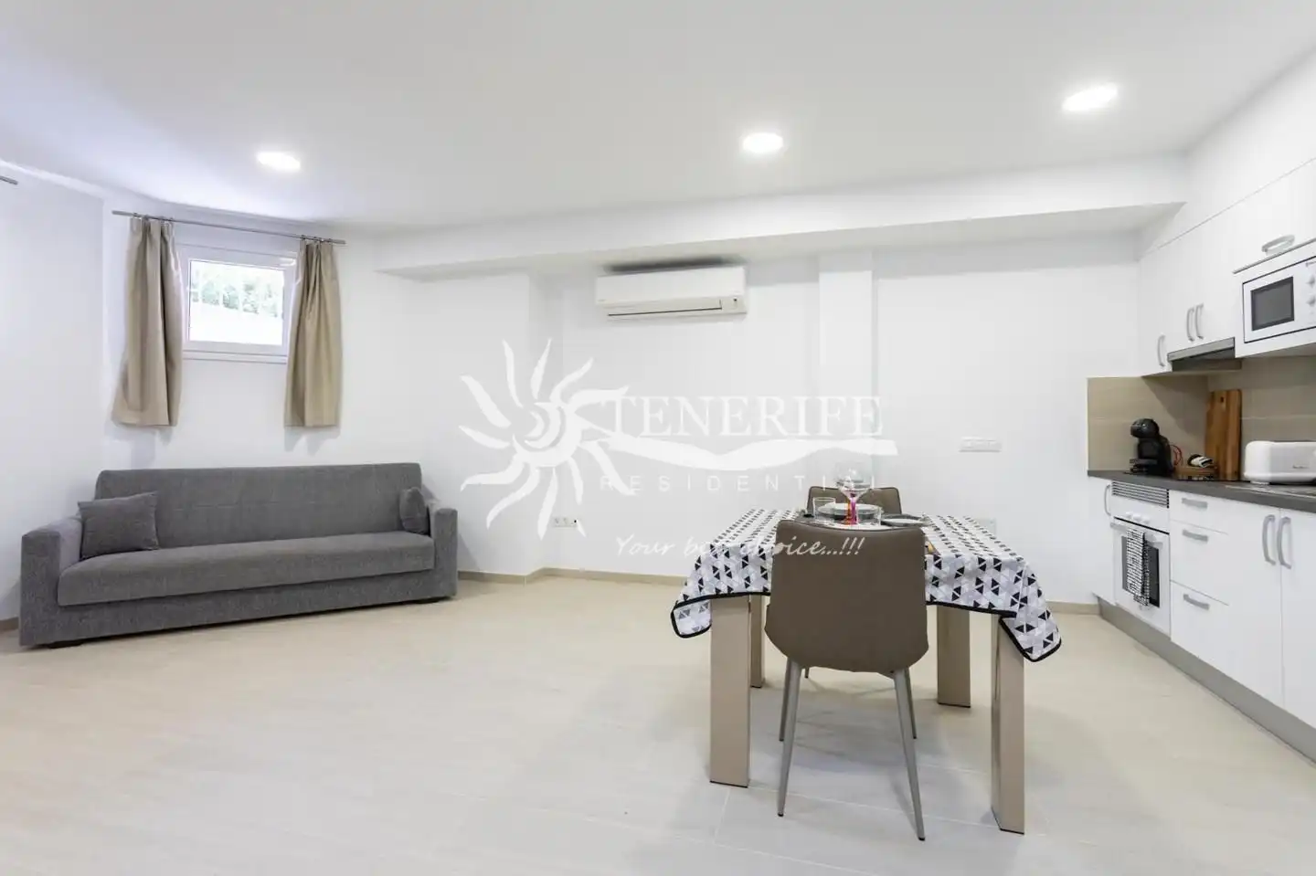Casa o xalet en venda en Adeje amb Aire condicionat, Terrassa i Moblat