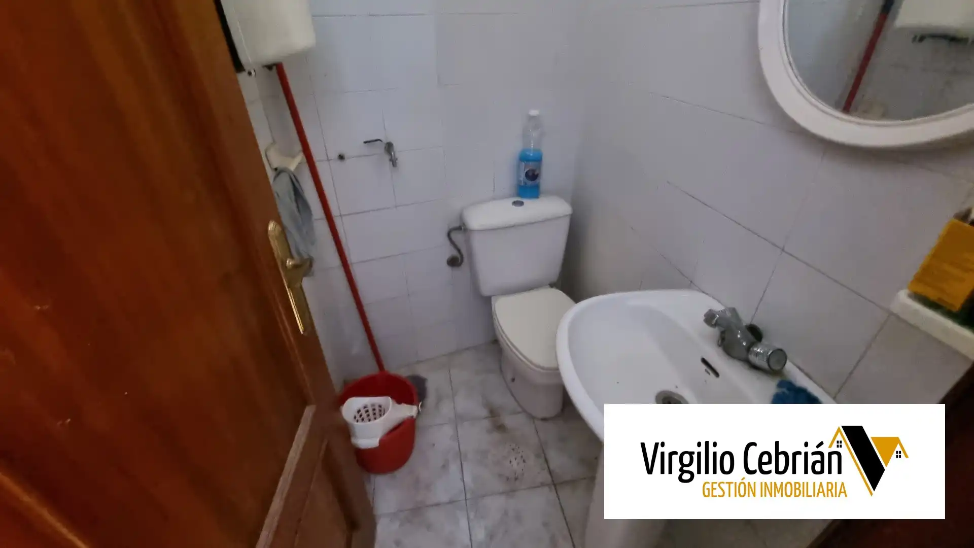 Baño de Local en venta en Chipiona