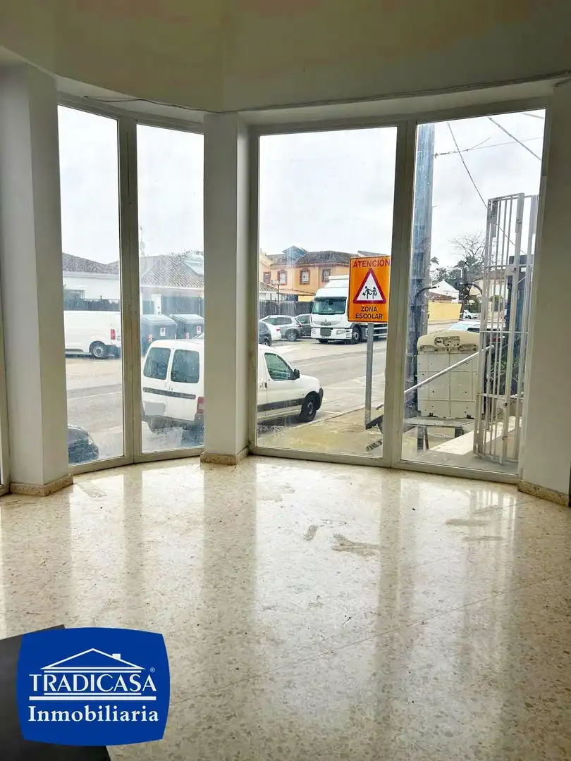 Vista exterior de Local de alquiler en Jerez de la Frontera