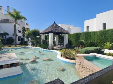 Appartamento con piscina in vendita a Río Real - Los Monteros