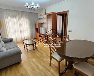 Living room of Flat to rent in Salamanca Capital  with Air Conditioner and Balcony