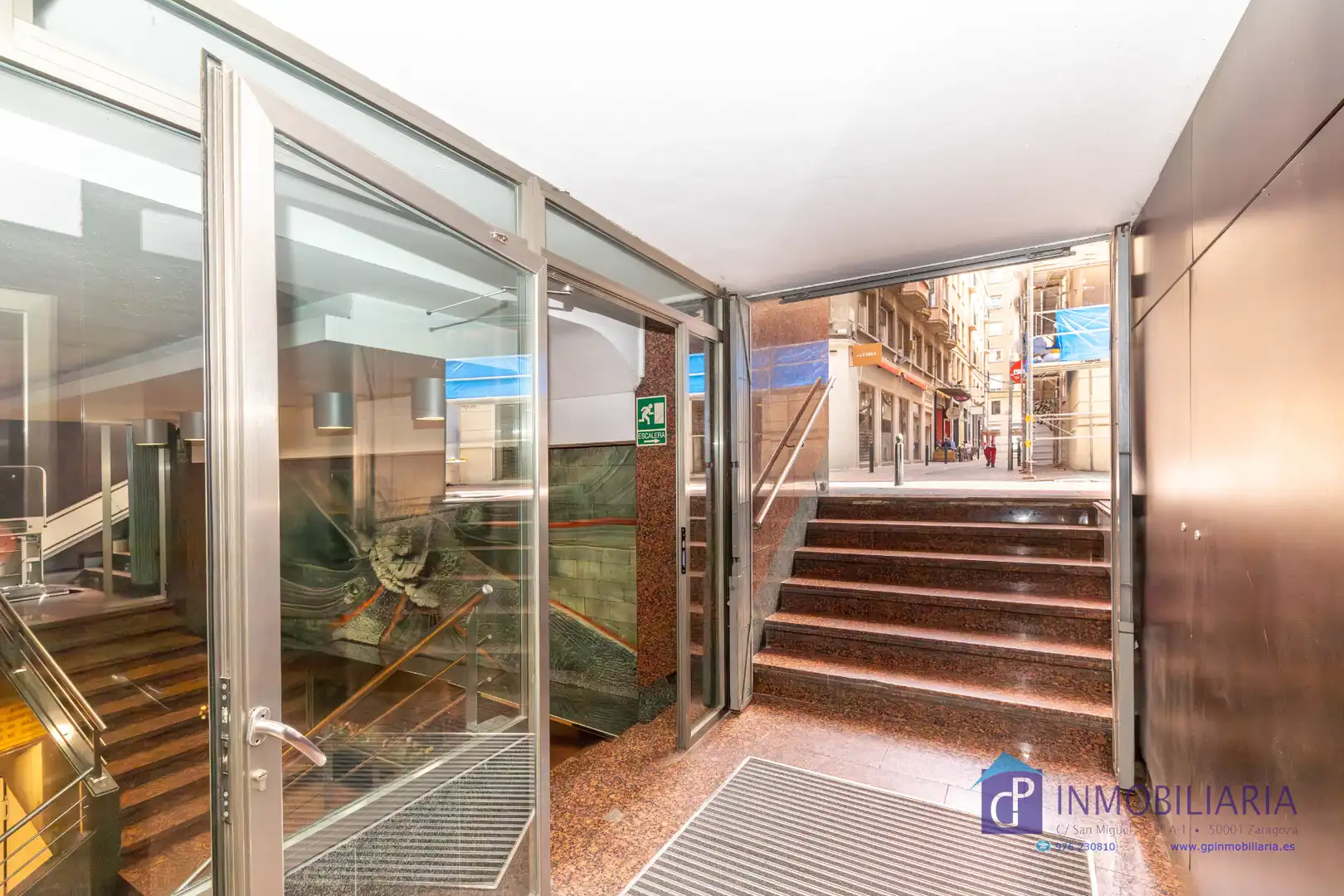 Büro zum Verkauf in Zaragoza mit Klimaanlage und Heizung