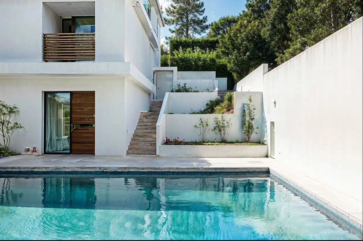 Piscina de Casa o xalet en venda en Málaga amb Aire condicionat, Calefacció i Jardí privat