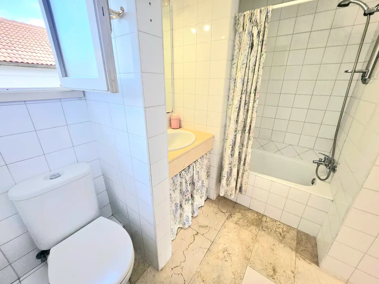 Casa aparellada amb terrassa en venda a Carrer del Pensament, imagen 30