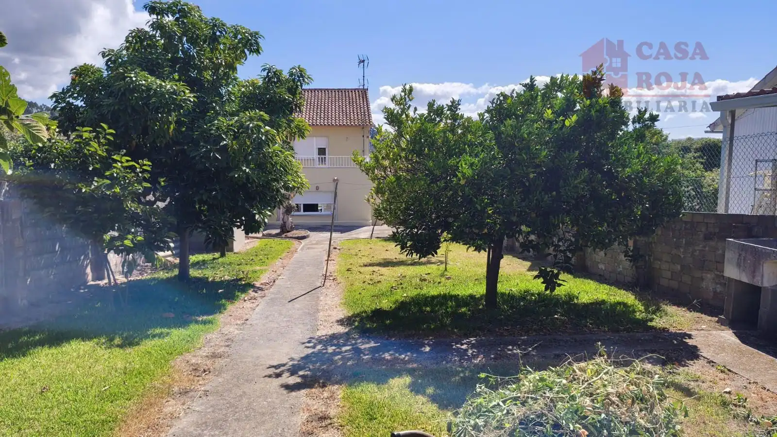 Casa o xalet en venda en Cangas  amb Calefacció, Terrassa i Moblat