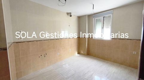 Foto 4 de Piso en venta en Torreperogil, Jaén