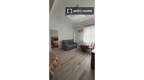 Foto 2 de Habitación en Arrancapins, Valencia Capital