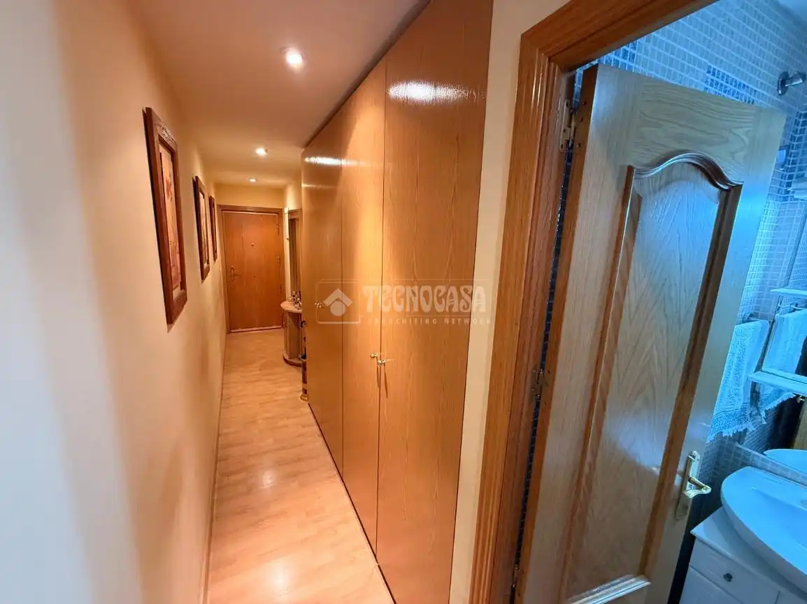 Wohnung zum Verkauf in Madrid mit Klimaanlage, Möbliert und Haustechnik