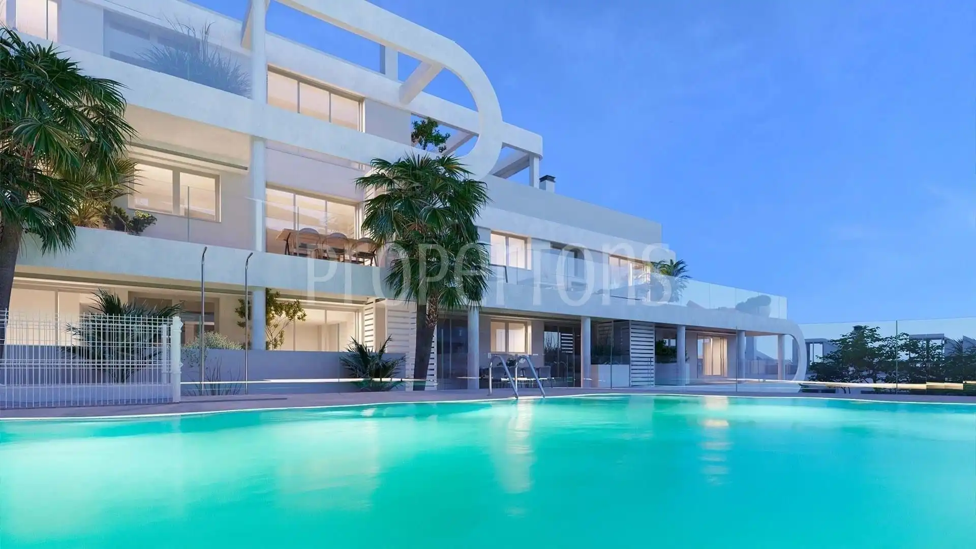 Piscina de Pis en venda en Estepona