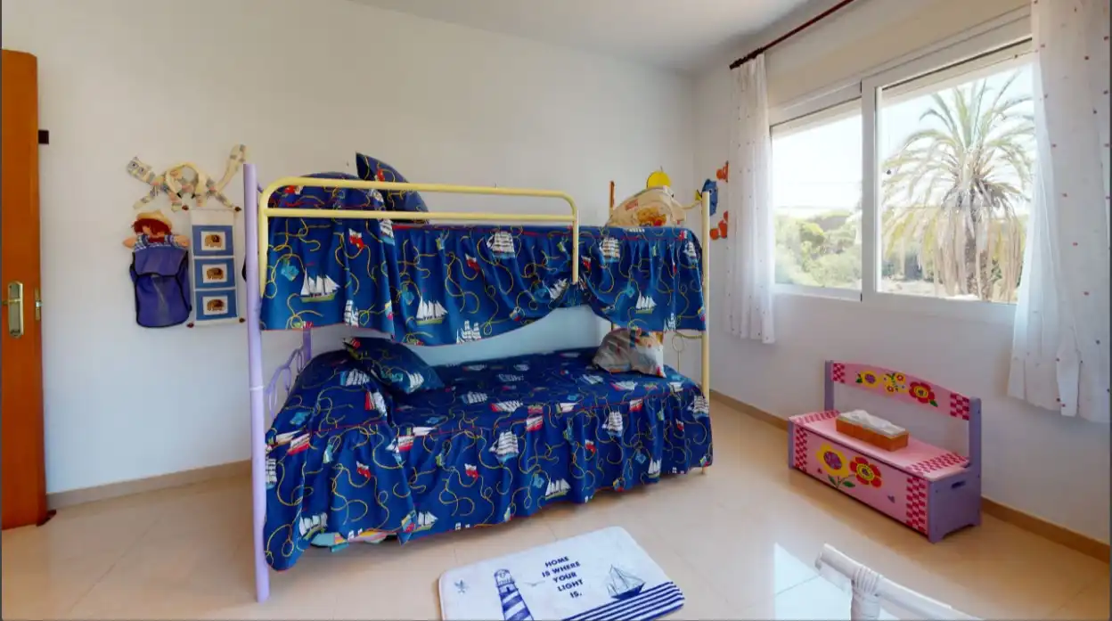 Dormitori de Casa o xalet en venda en Orihuela amb Aire condicionat, Calefacció i Terrassa