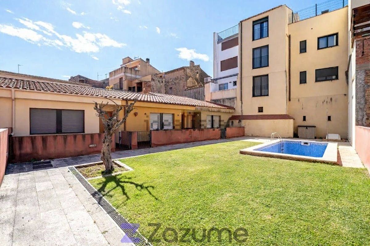 Exterior view of Flat to rent in Vinyols i els Arcs  with Air Conditioner, Heating and Private garden
