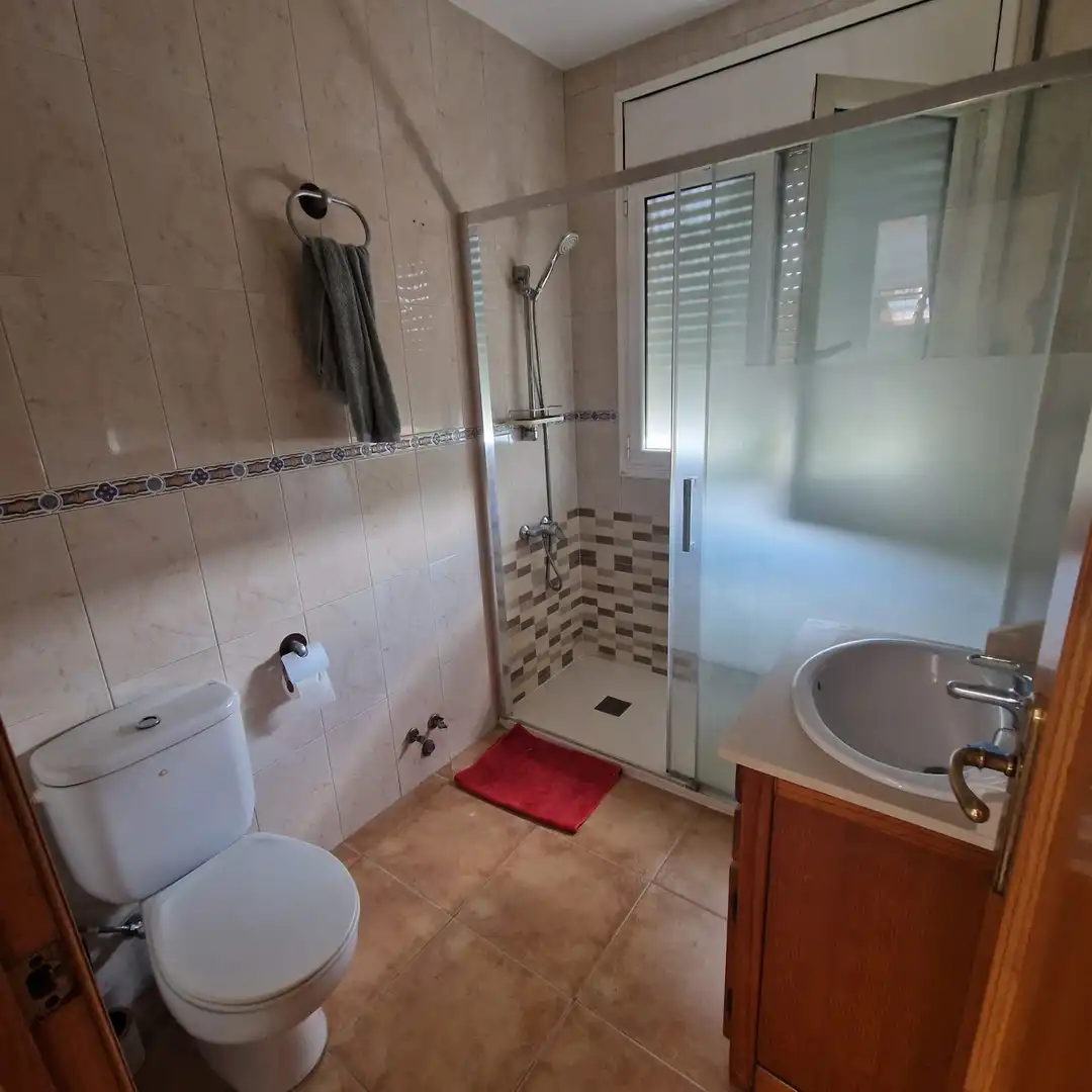 Baño de Casa o chalet en venta en Sant Andreu de la Barca con Calefacción, Jardín privado y Parquet