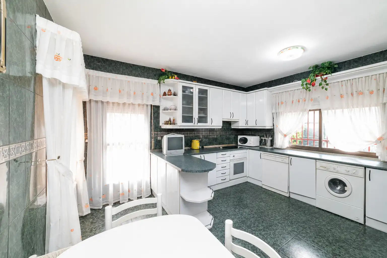 Cocina de Casa o chalet en venta en Villaviciosa de Odón con Jardín privado, Terraza y Trastero