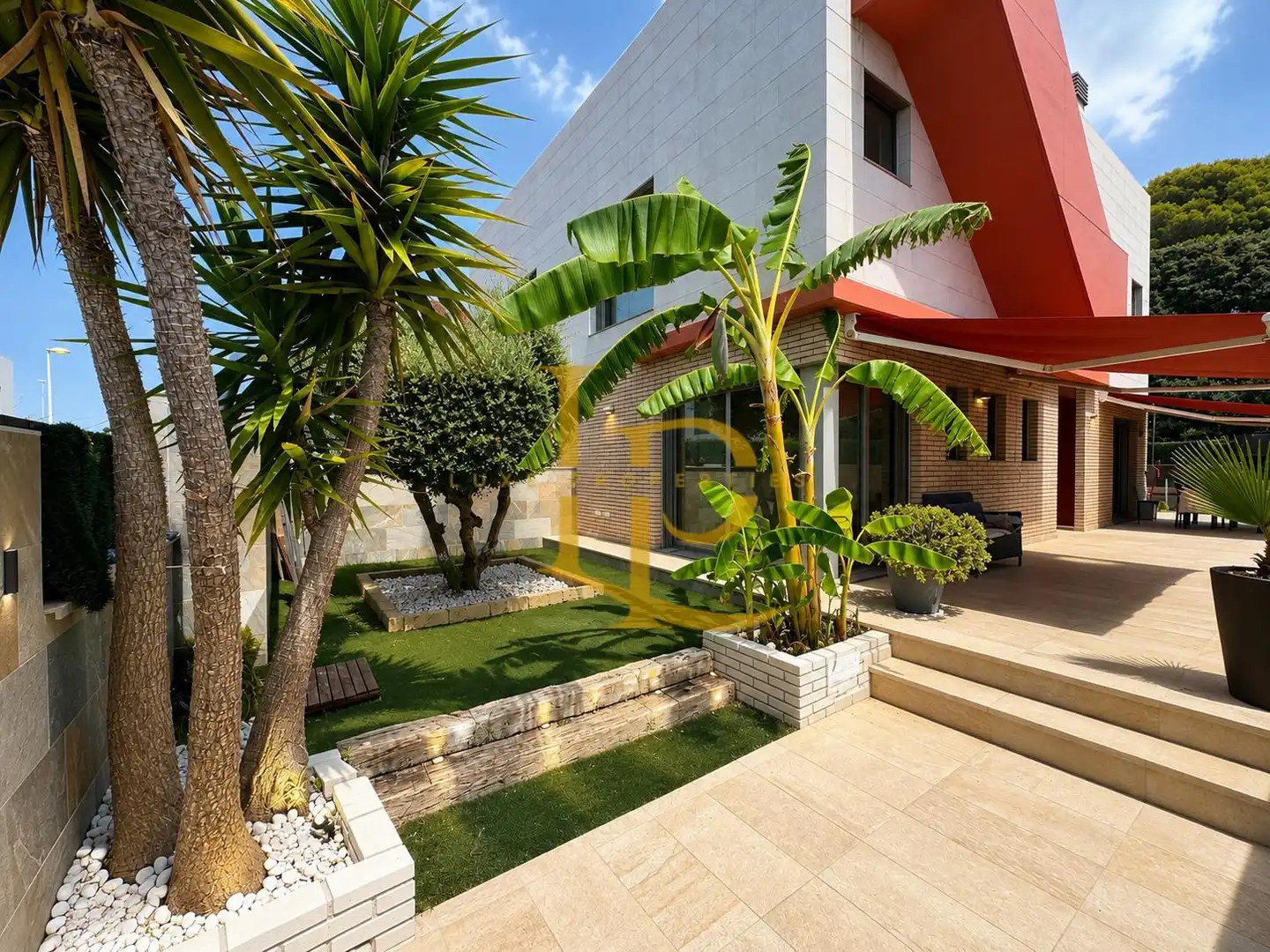 Terrasse von Einfamilien-Reihenhaus zum Verkauf in Cambrils mit Klimaanlage, Heizung und Privatgarten