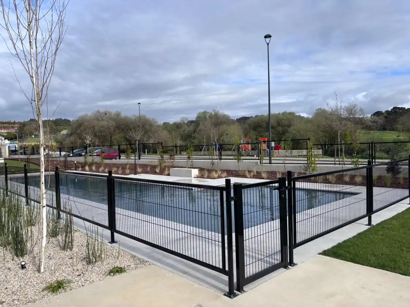 Piscina de Piso en venta en Oleiros con Jardín privado, Trastero y Piscina