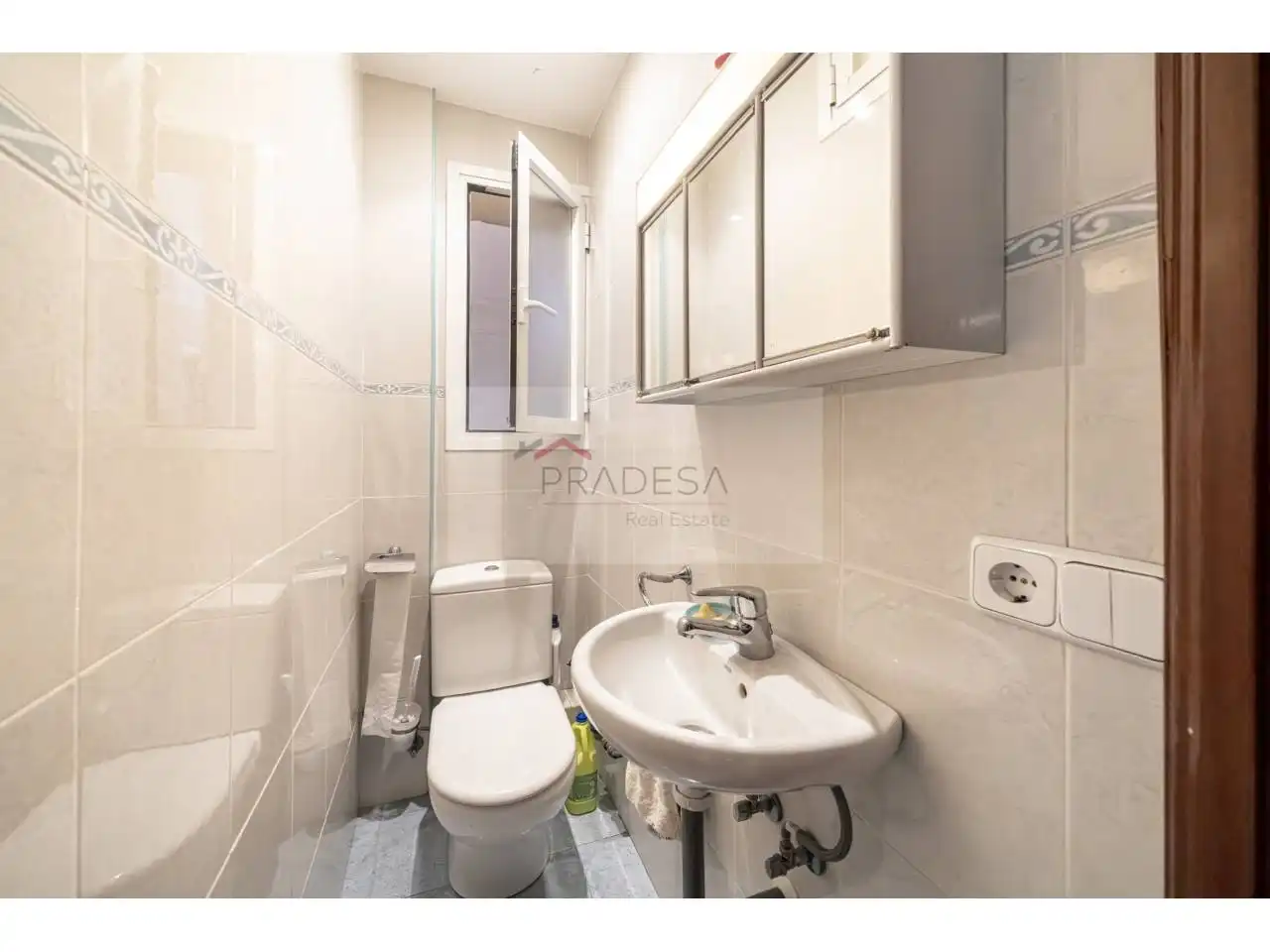 Baño de Piso en venta en Madrid con Calefacción, Parquet y Terraza