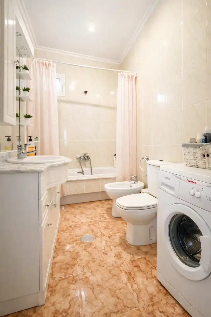 Bathroom of Houses for sale in Trasmiras  with Private garden, Terrace and Storage room