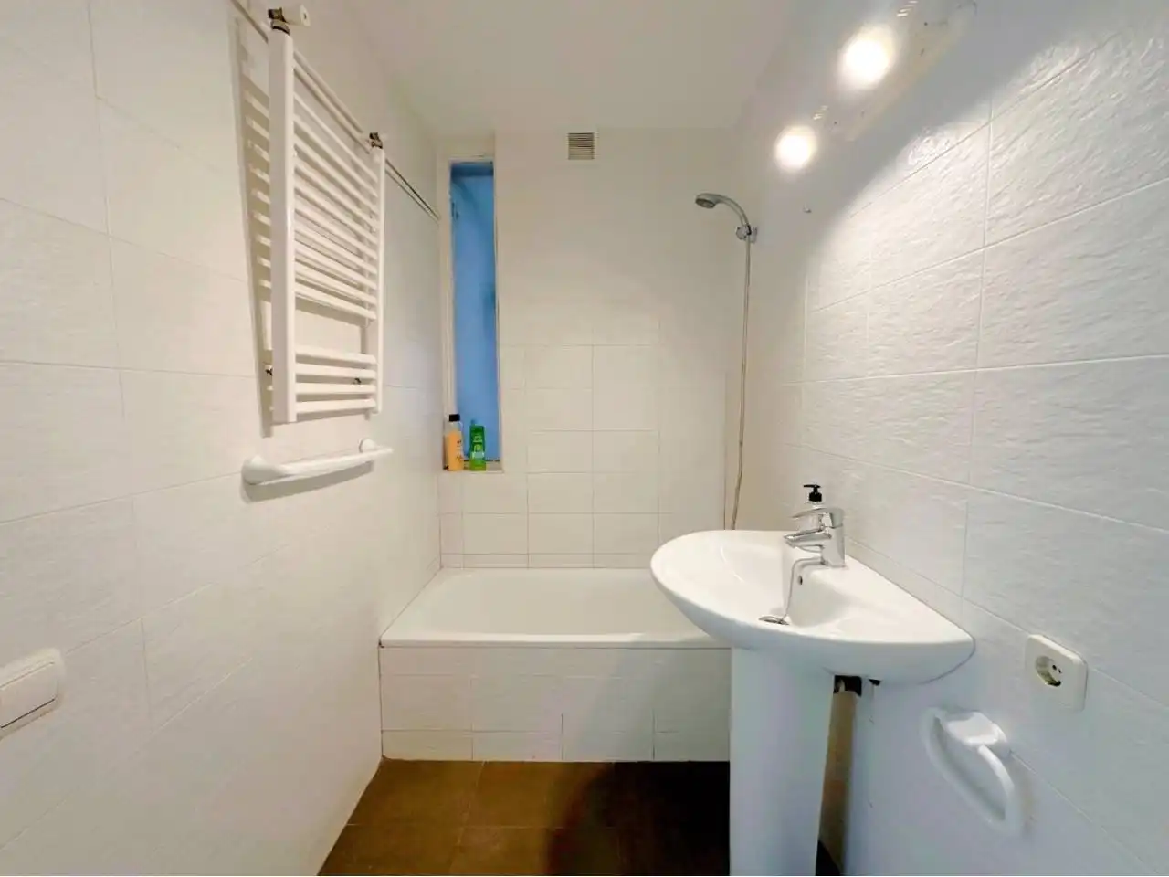 Bathroom of Flat for sale in Cerdanyola del Vallès  with Heating, Private garden and Terrace
