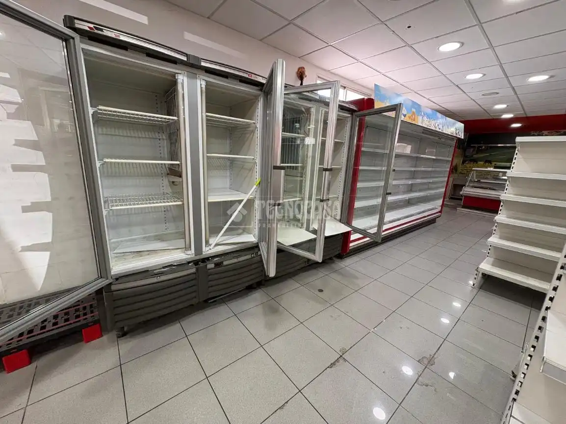 Local comercial en venda a Las Lagunas - Campano, imagen 9