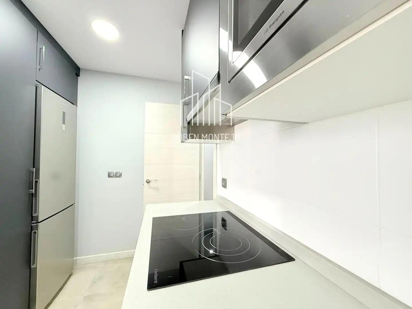 Cocina de Piso de alquiler en Salamanca con Calefacción, Terraza y Amueblado