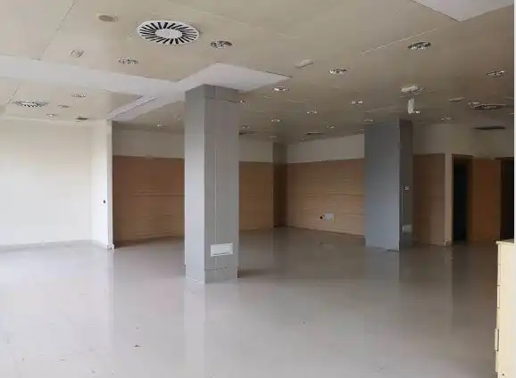 Local comercial en venda a Centro Ciudad, imagen 4