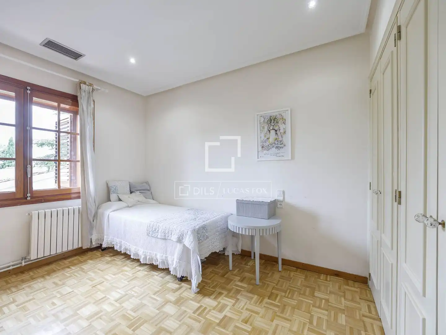 Bedroom of Houses for sale in Paterna  with Heating, Private garden and Parquet flooring