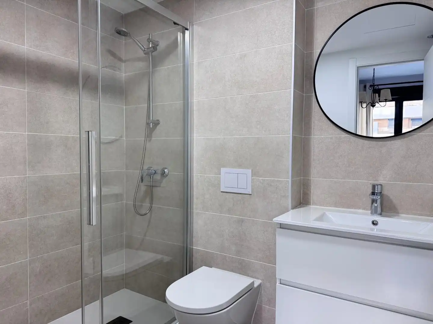 Badezimmer von Wohnung zur Miete in Jerez de la Frontera mit Klimaanlage, Heizung und Privatgarten
