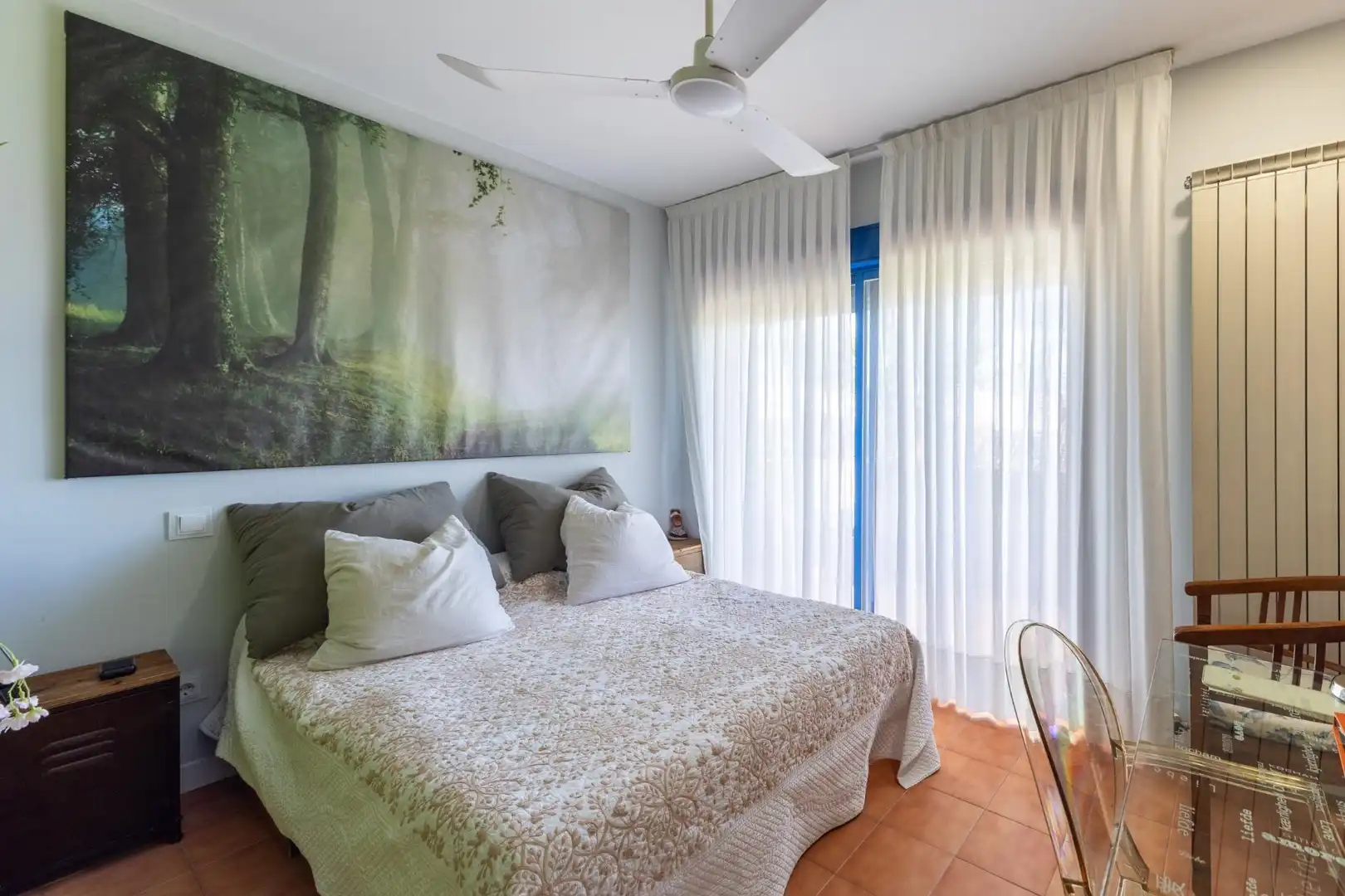 Dormitori de Casa o xalet en venda en Madrid amb Aire condicionat, Calefacció i Jardí privat