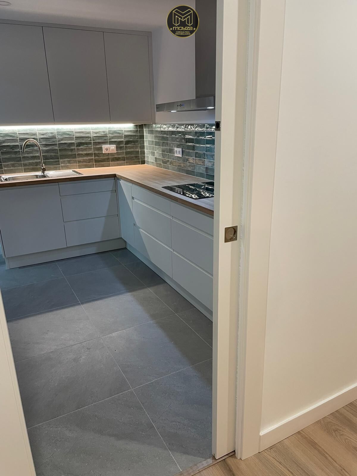 Kitchen of Flat for sale in  Jaén Capital  with Balcony
