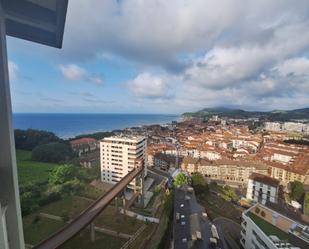 Vista exterior de Apartament de lloguer en Zarautz amb Balcó