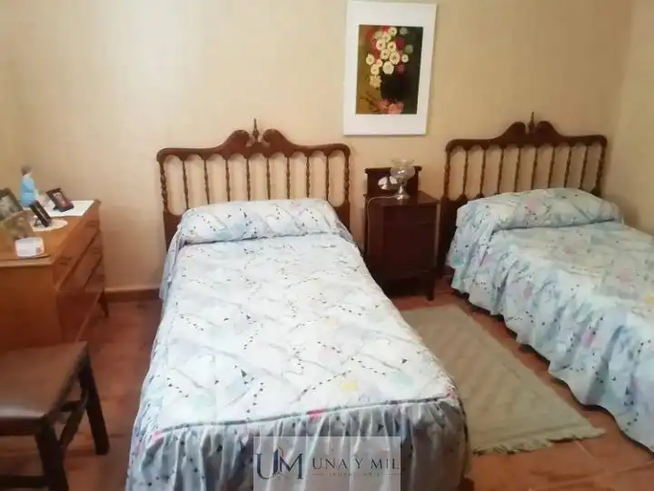 Dormitori de Casa o xalet en venda en Pedrosillo de los Aires amb Traster i Moblat