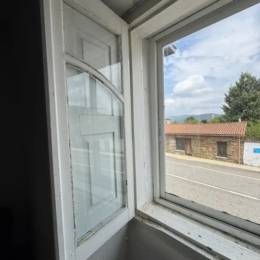 Exterior view of Country homes for sale in Riós, Ourense