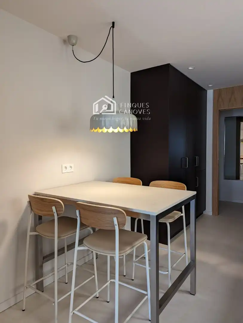 Dining room of Flat for sale in Girona  with Air Conditioner, Heating and Terrace