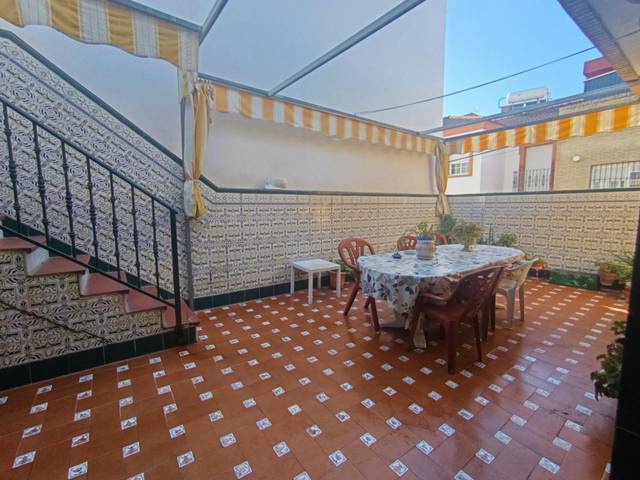 Casa adosada en Venta en Lepanto