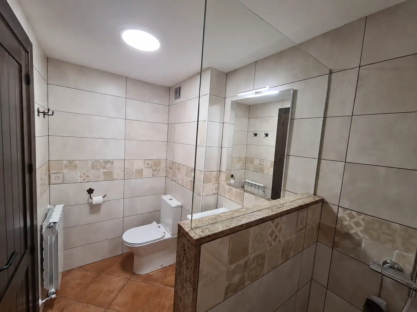 Badezimmer von Country house zum Verkauf in Robledillo de Mohernando mit Klimaanlage, Privatgarten und Terrasse
