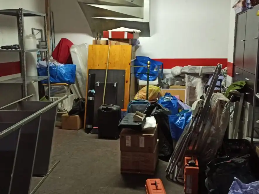 Garage zur Miete in Huesca mit Alarm