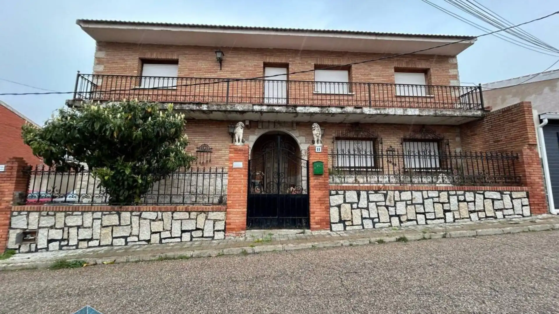 Vista exterior de Casa o chalet en venta en Bargas con Calefacción, Jardín privado y Terraza