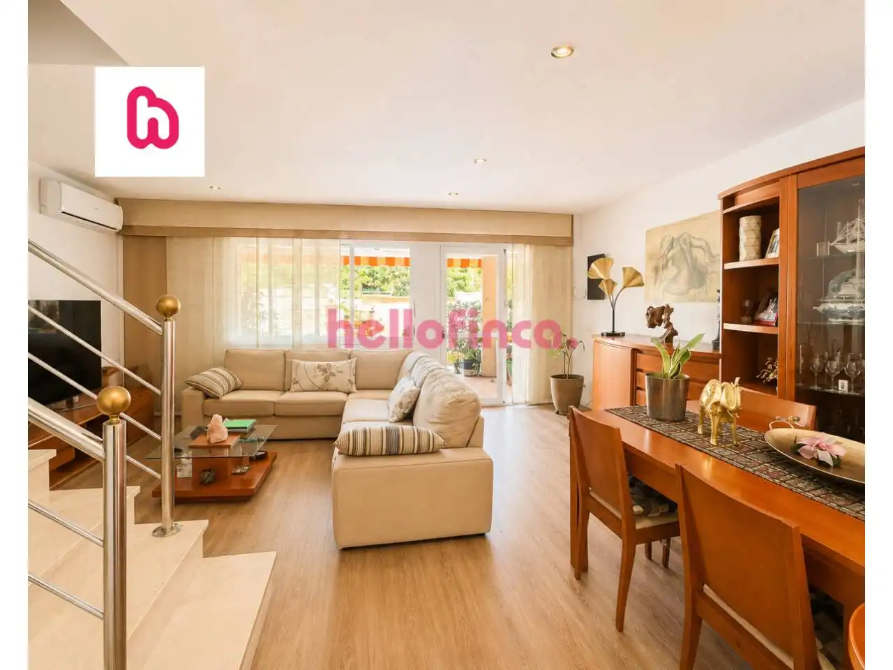Living room of Detached homes for sale in El Vendrell  with Air Conditioner, Heating and Private garden