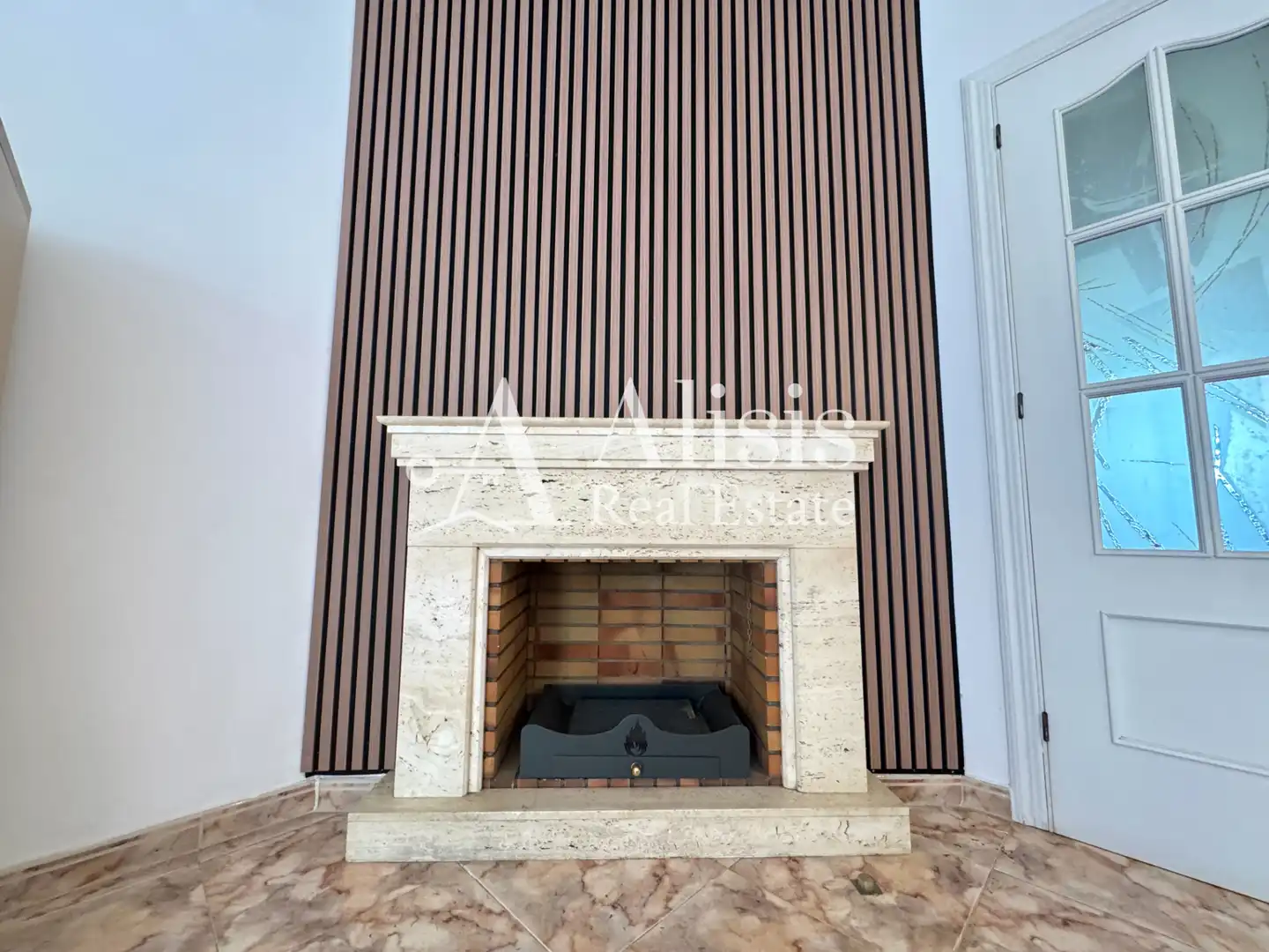 Wohnzimmer von Einfamilien-Reihenhaus zum Verkauf in Pallejà mit Klimaanlage, Heizung und Terrasse