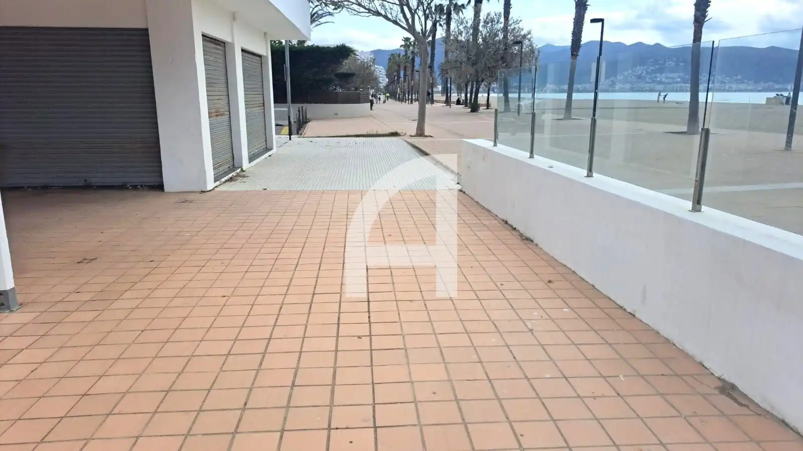 Local commercial à louer à de la Bocana 8 - Pg Maritim 95, imagen 7