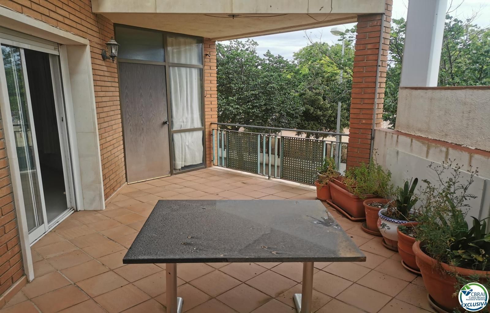Terrace of House or chalet for sale in Roses